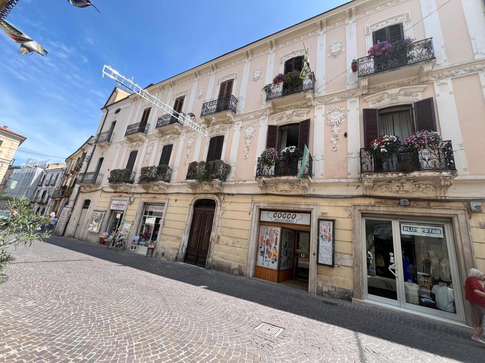Appartamento Eleonora Sulmona Exterior photo